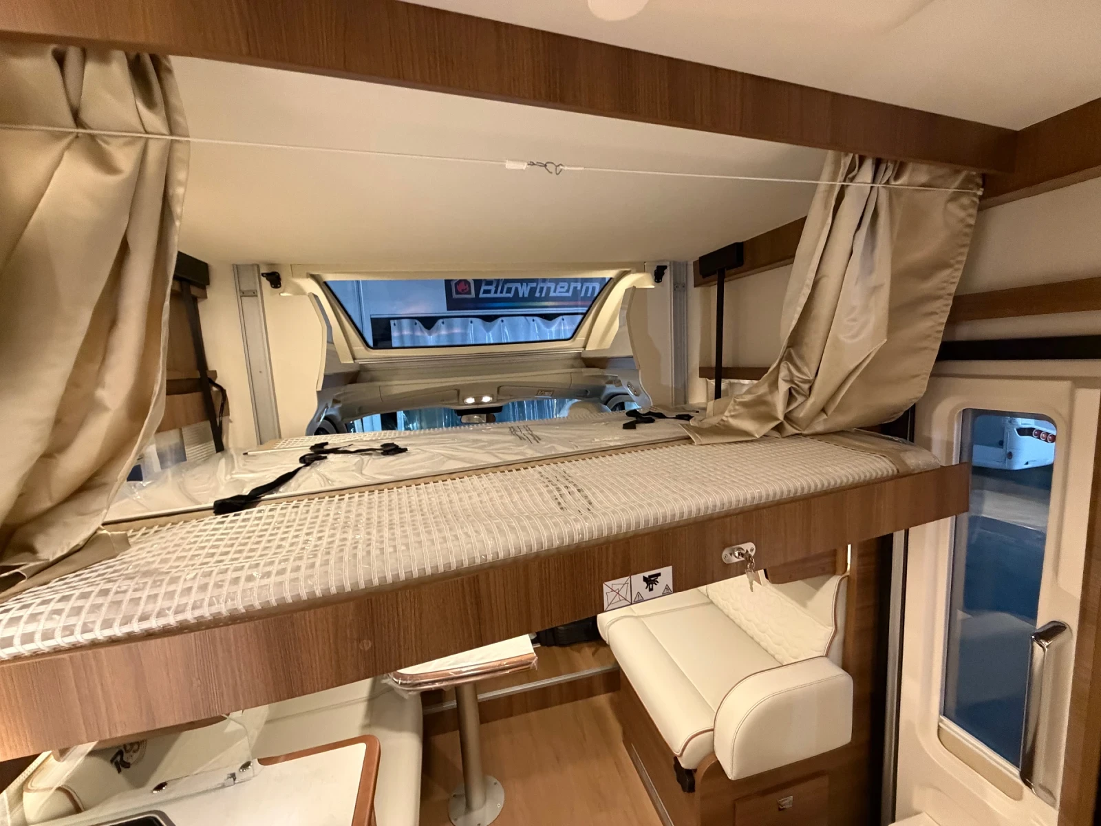 ������ Rapido 666F 180�.�. ������  65Years | Mobile.bg � ����������� 10