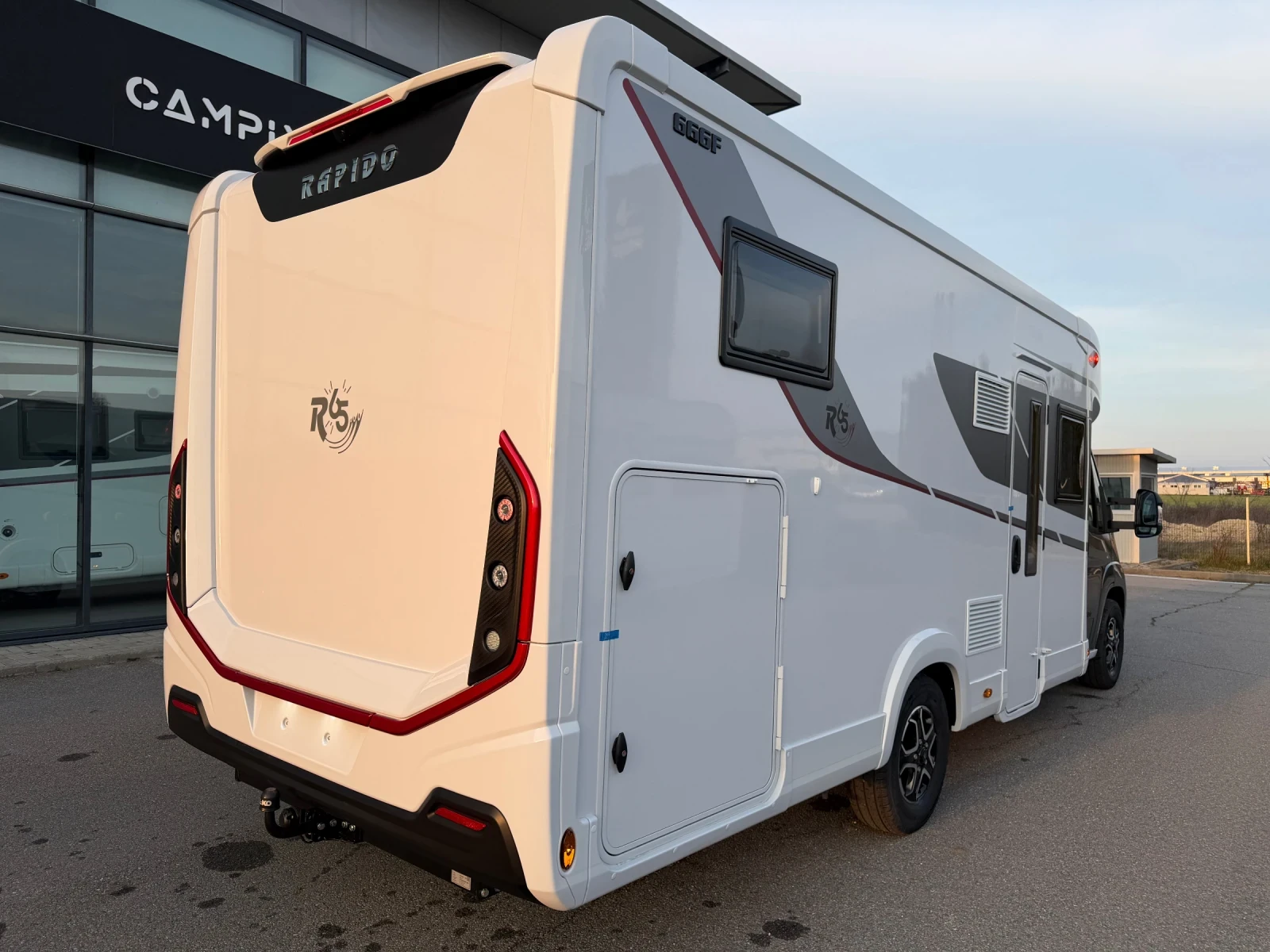 ������ Rapido 666F 180�.�. ������  65Years | Mobile.bg � ����������� 2