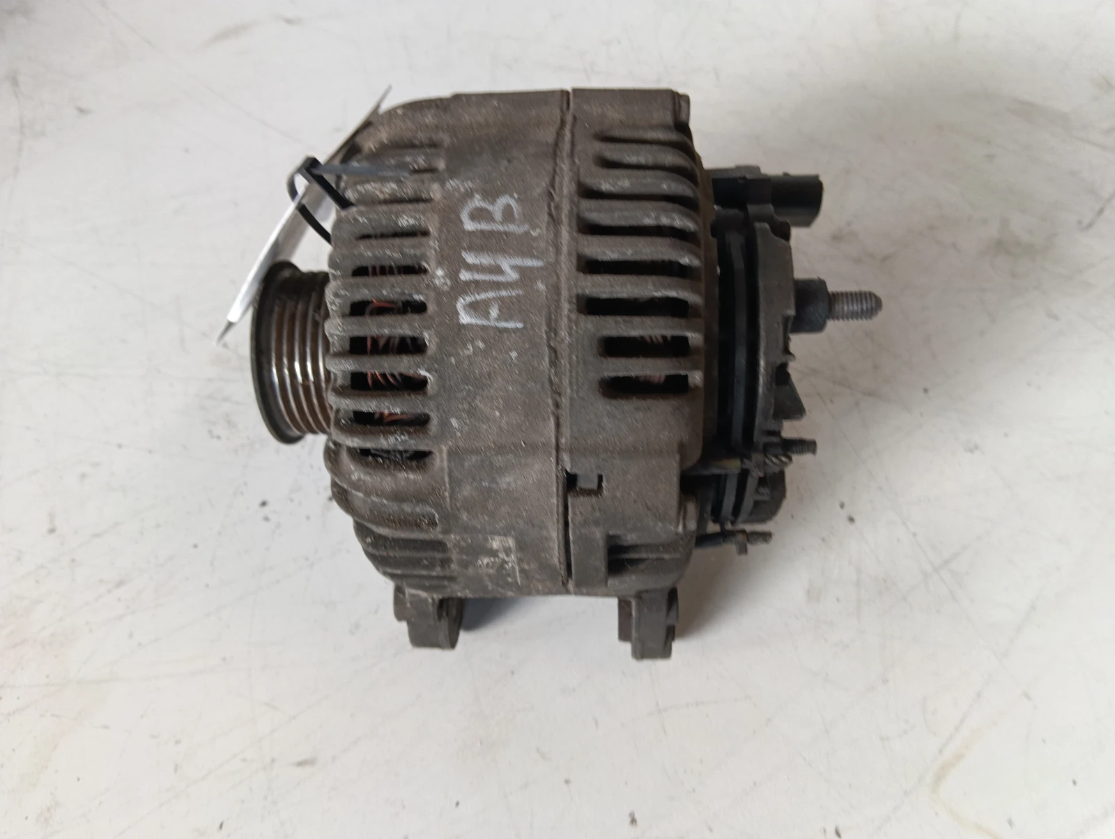 алтернатор 3.0 Audi A4