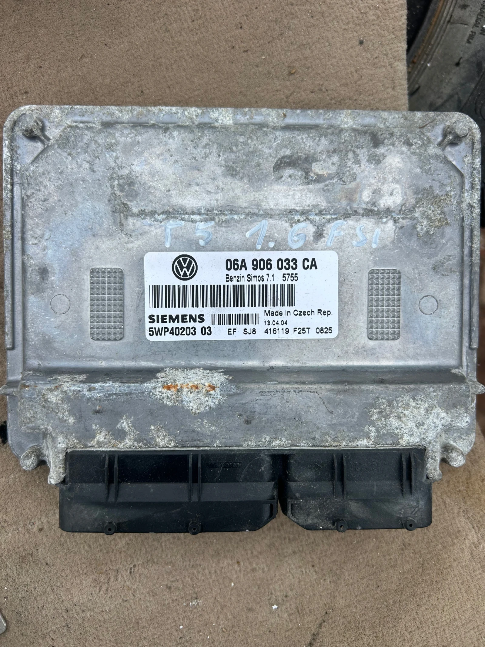 06A906033CA компютър двигател  VOLKSWAGEN GOLF 5 1.6FSI 5WP4020303