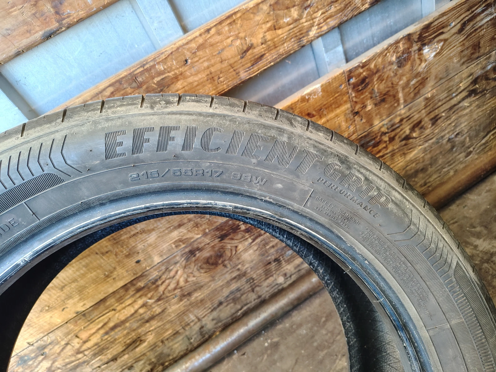 Гуми Летни 215/55R17, снимка 5 - Гуми и джанти - 55841558