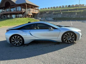 BMW i8 * 2dr Cpe * CARFAX * ОПЦИЯ ЗА ФИНАНСИРАНЕ, снимка 4