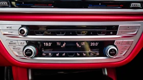 BMW 740 i* Carbon Core* Pano* Keyless* 360* CarPlay, снимка 14