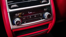 BMW 740 i* Carbon Core* Pano* Keyless* 360* CarPlay, снимка 16