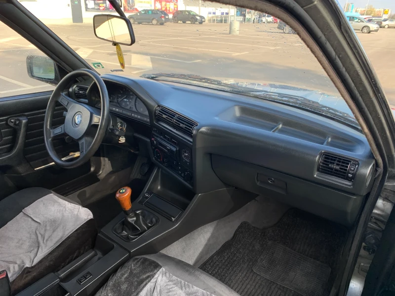 BMW 324 D E30, снимка 12 - Автомобили и джипове - 35064971