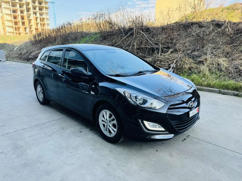 Hyundai I30 1.6i Swiss, снимка 1 - Автомобили и джипове - 48444503