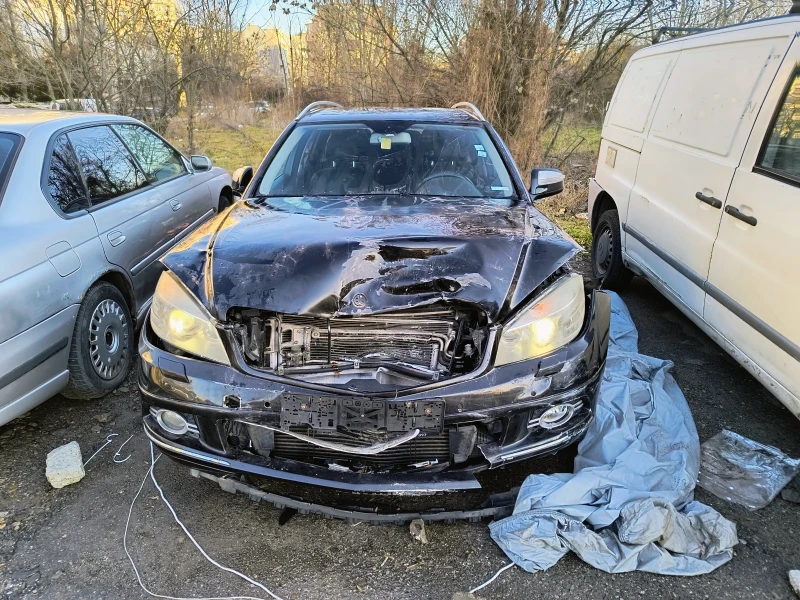 Mercedes-Benz C 320, снимка 1 - Автомобили и джипове - 48837246