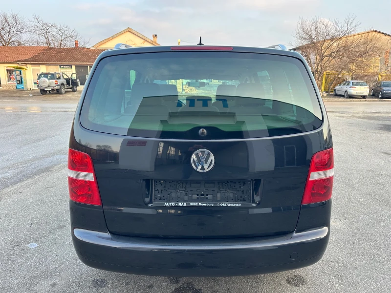 VW Touran 2.0TDI High-Line , снимка 6 - Автомобили и джипове - 49275586