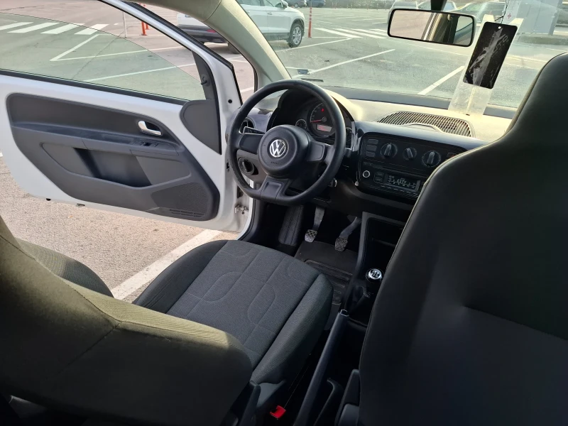 VW Up, снимка 6 - Автомобили и джипове - 49453929