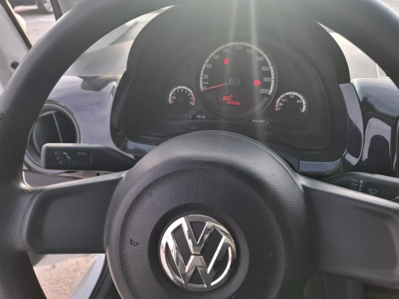 VW Up, снимка 7 - Автомобили и джипове - 49453929