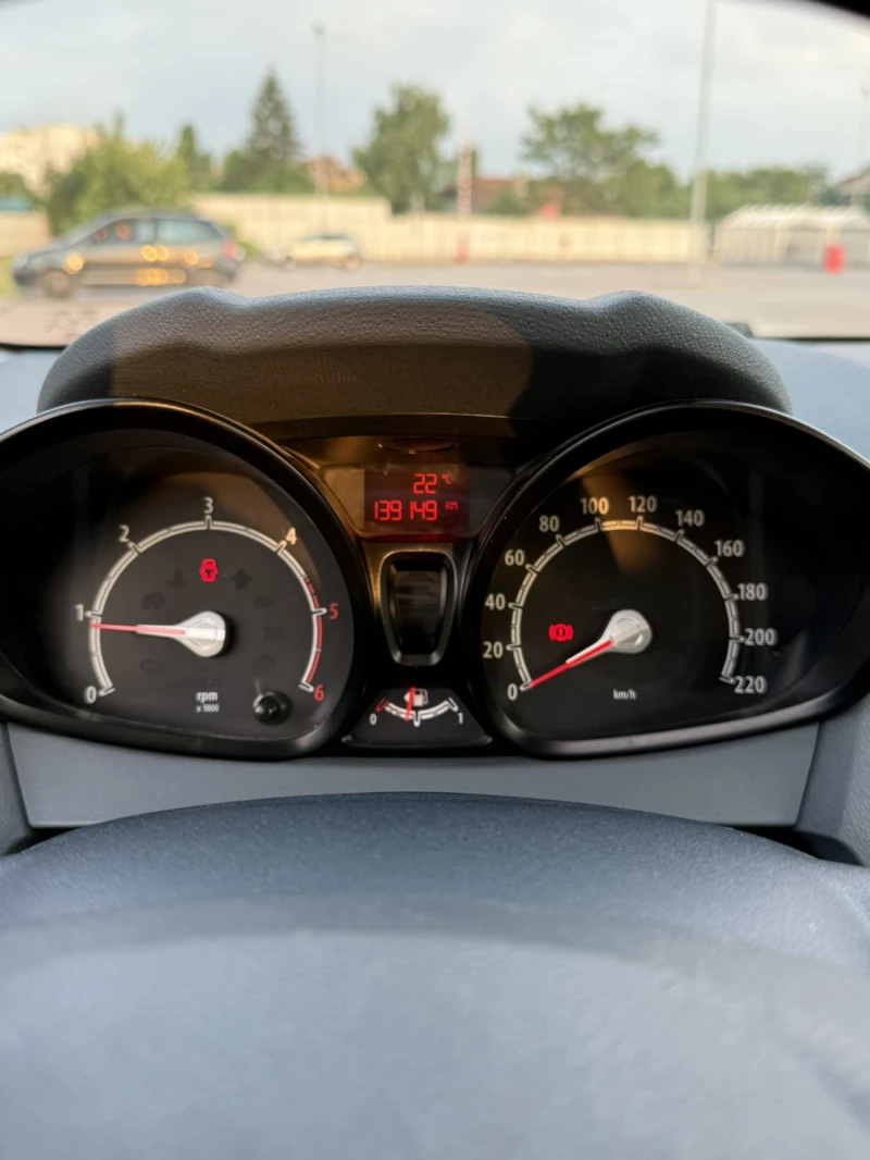 Ford Fiesta, снимка 11 - Автомобили и джипове - 52371442