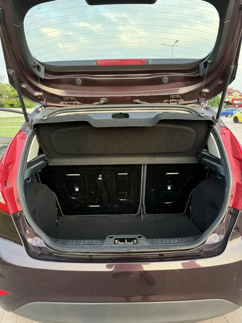 Ford Fiesta, снимка 13 - Автомобили и джипове - 52371442