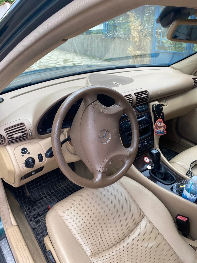 Mercedes-Benz C 220 C220, снимка 10 - Автомобили и джипове - 52058024