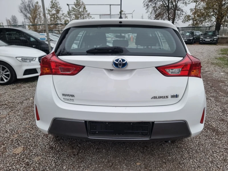 Toyota Auris 1, 8hibrid, снимка 6 - Автомобили и джипове - 52554932