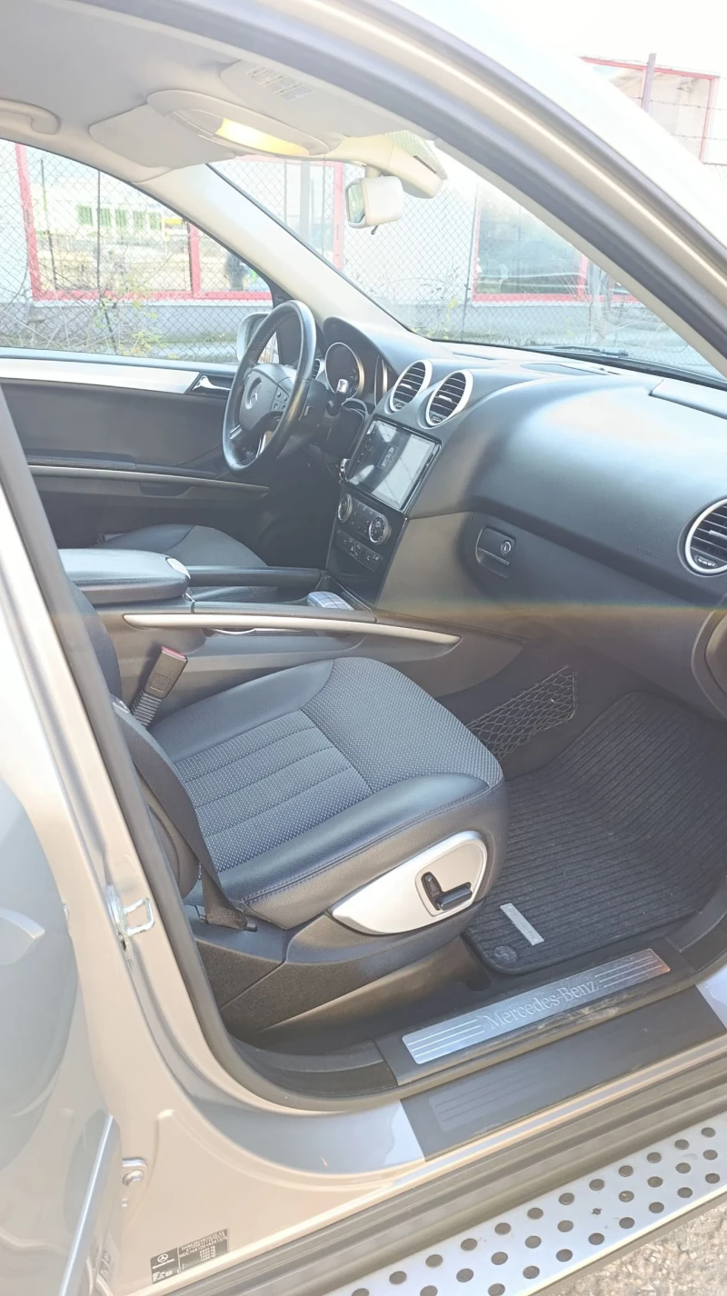 Mercedes-Benz ML 320, снимка 14 - Автомобили и джипове - 52792678