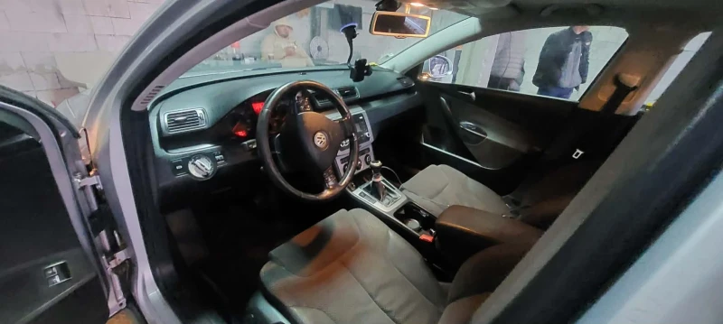 VW Passat B6, снимка 7 - Автомобили и джипове - 52907085