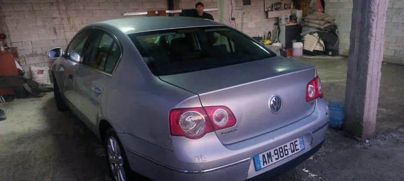 VW Passat B6, снимка 4 - Автомобили и джипове - 52907085