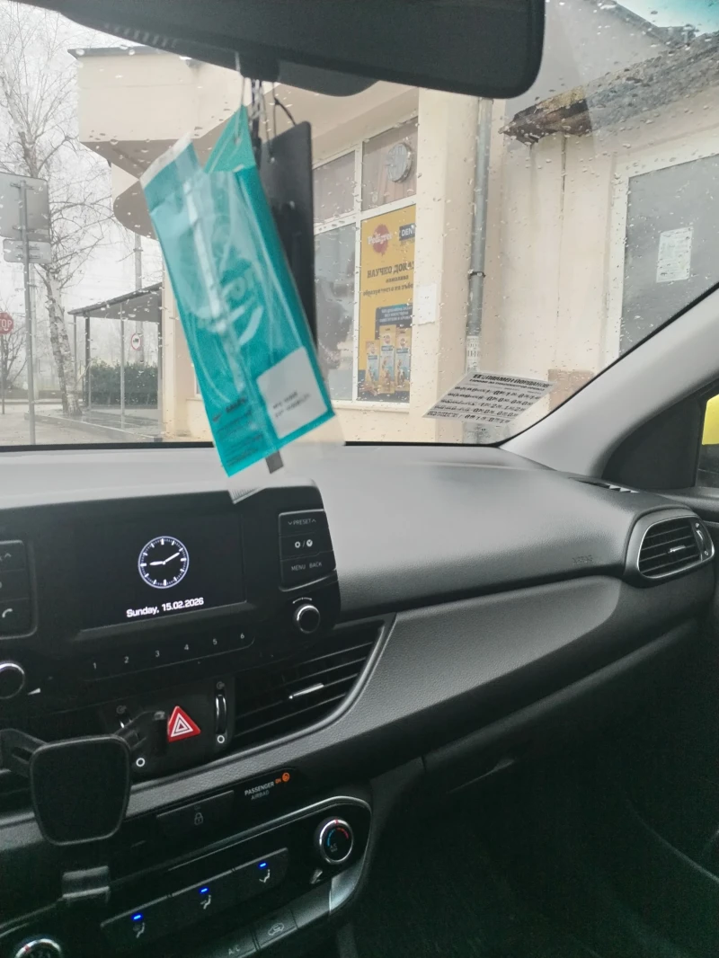 Hyundai I30 Такси, снимка 6 - Автомобили и джипове - 53527259