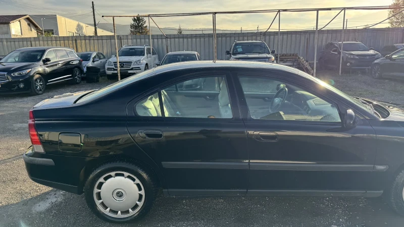Volvo S60, снимка 5 - Автомобили и джипове - 53561594