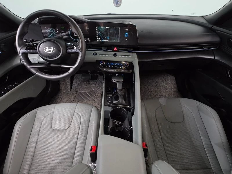 Hyundai Elantra Inspiration| 139к.с., снимка 7 - Автомобили и джипове - 56258304