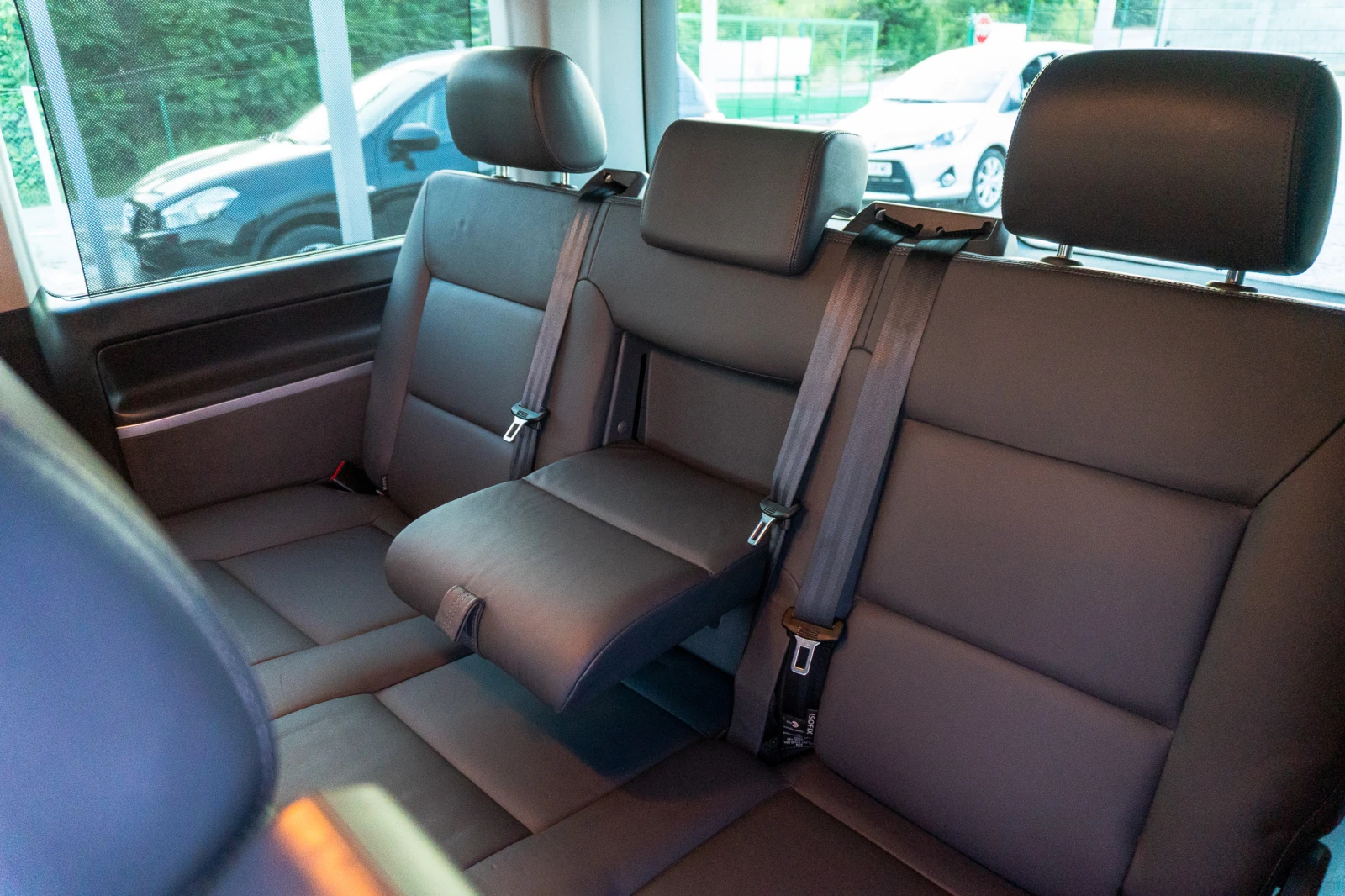 VW Multivan 2.0TDI| 180..| | 7| 4x4|  | Mobile.bg   12