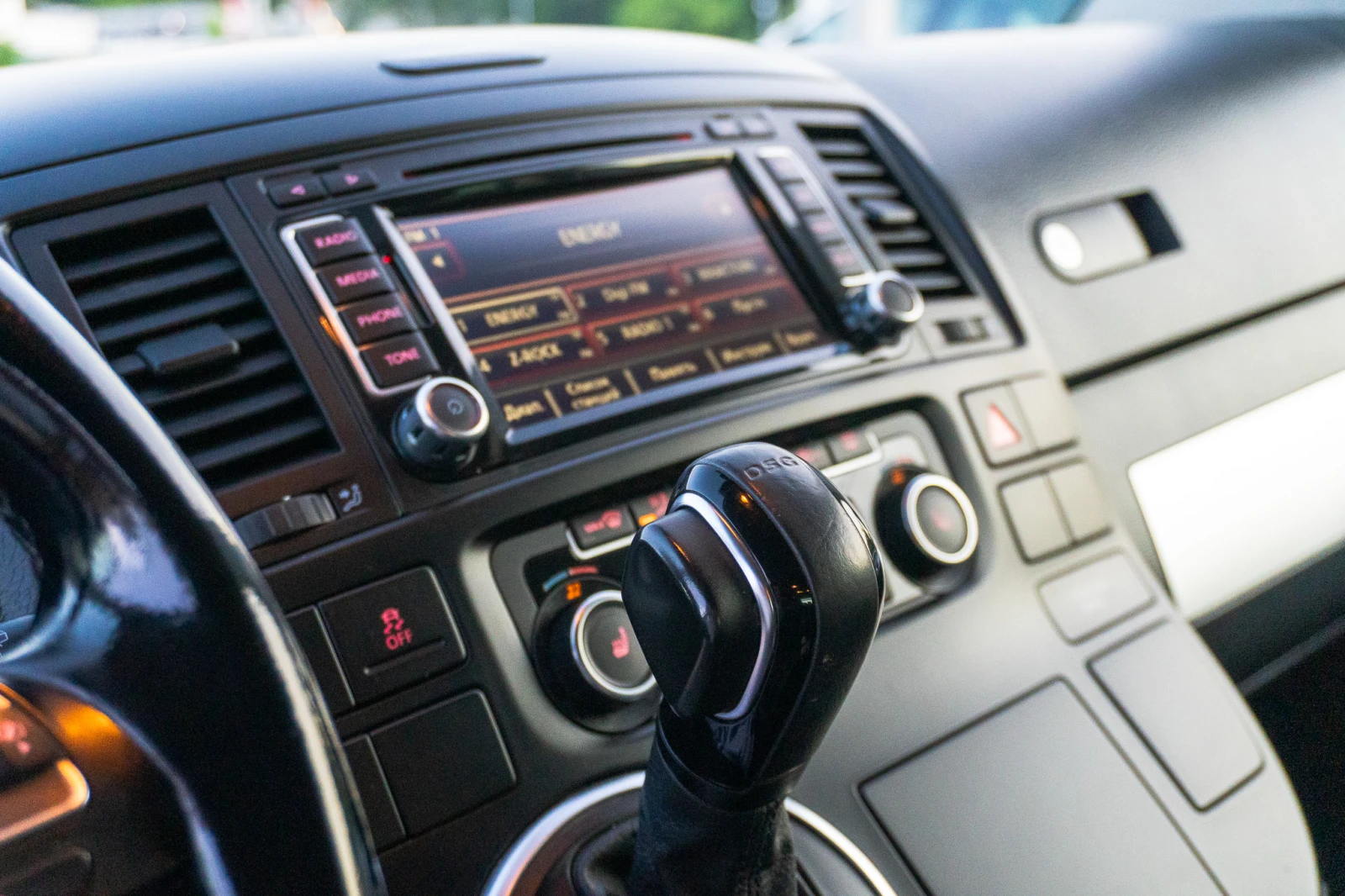 VW Multivan 2.0TDI| 180к.с.| Автоматик| 7места| 4x4| Швейцария - изображение 5