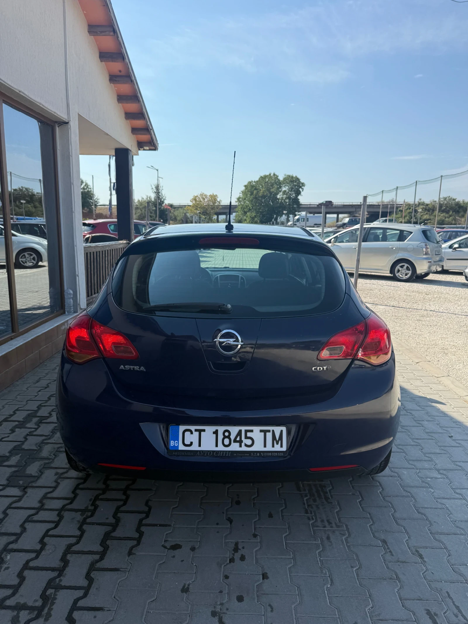 Opel Astra Обслужена* Всичко платено* Клима* Топ* Бартер*  - изображение 8