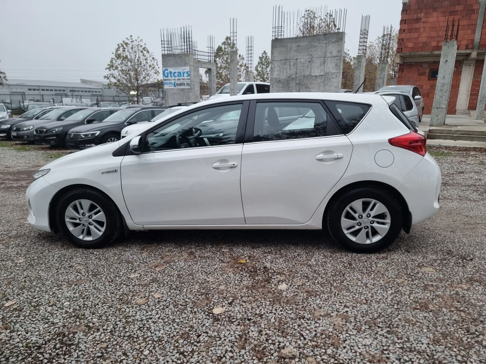 Toyota Auris 1, 8hibrid - изображение 8