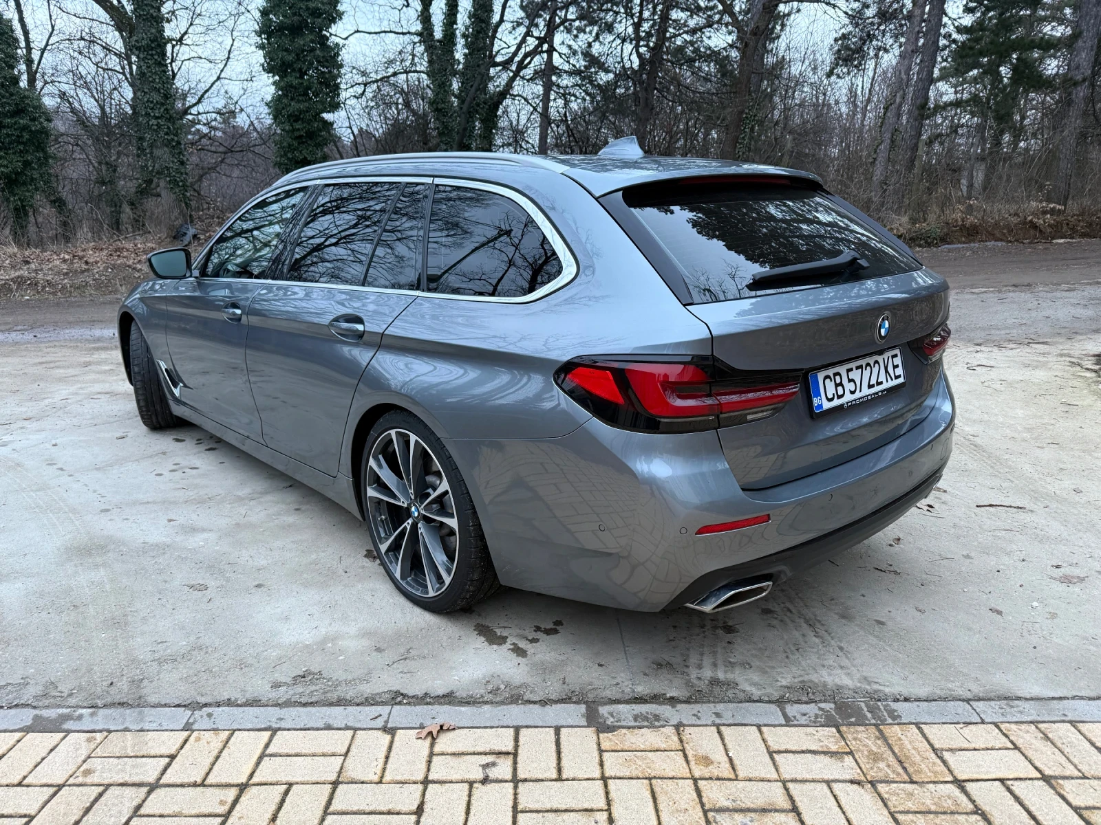 BMW 520 Xdrive - изображение 2