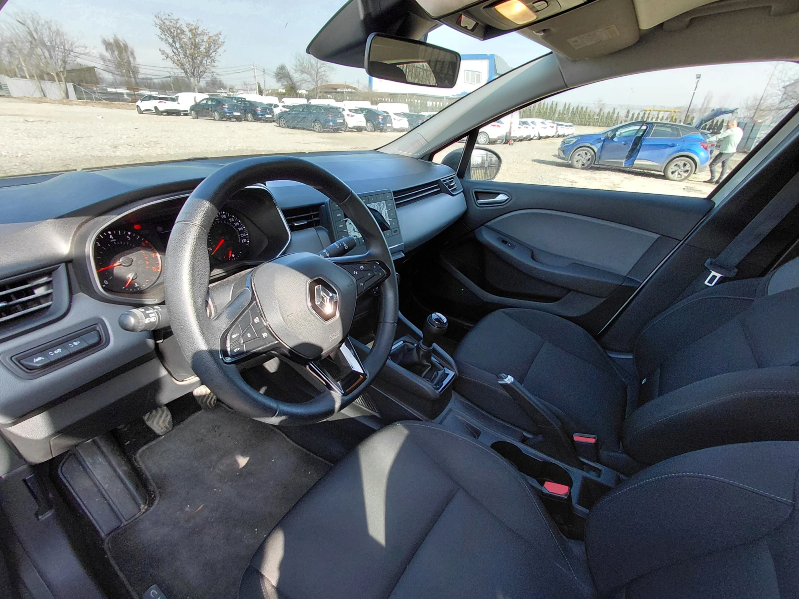 Renault Clio 1.0Sce/65 к.с/Life, снимка 12 - Автомобили и джипове - 53721270