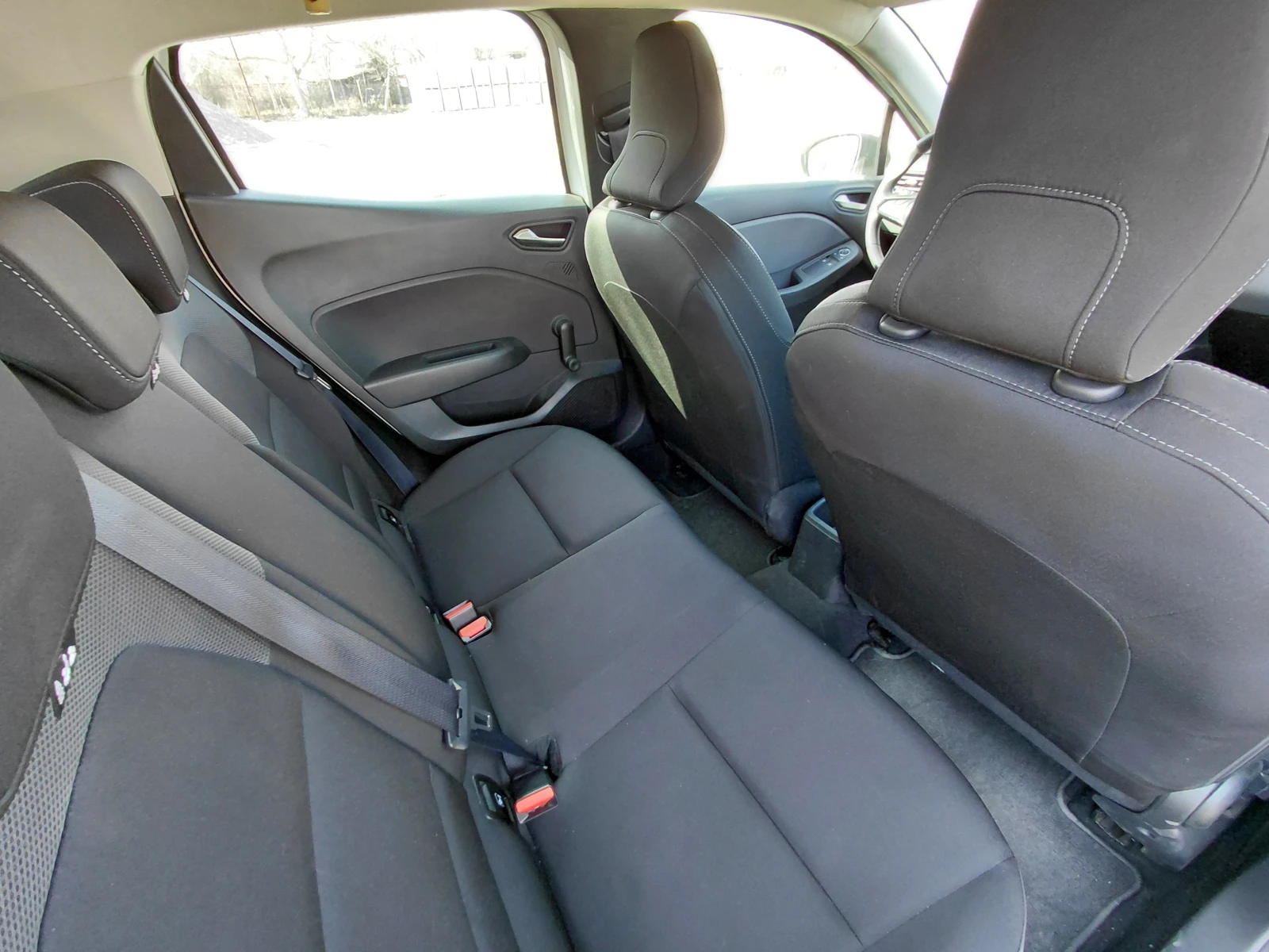 Renault Clio 1.0Sce/65 к.с/Life, снимка 14 - Автомобили и джипове - 53721270