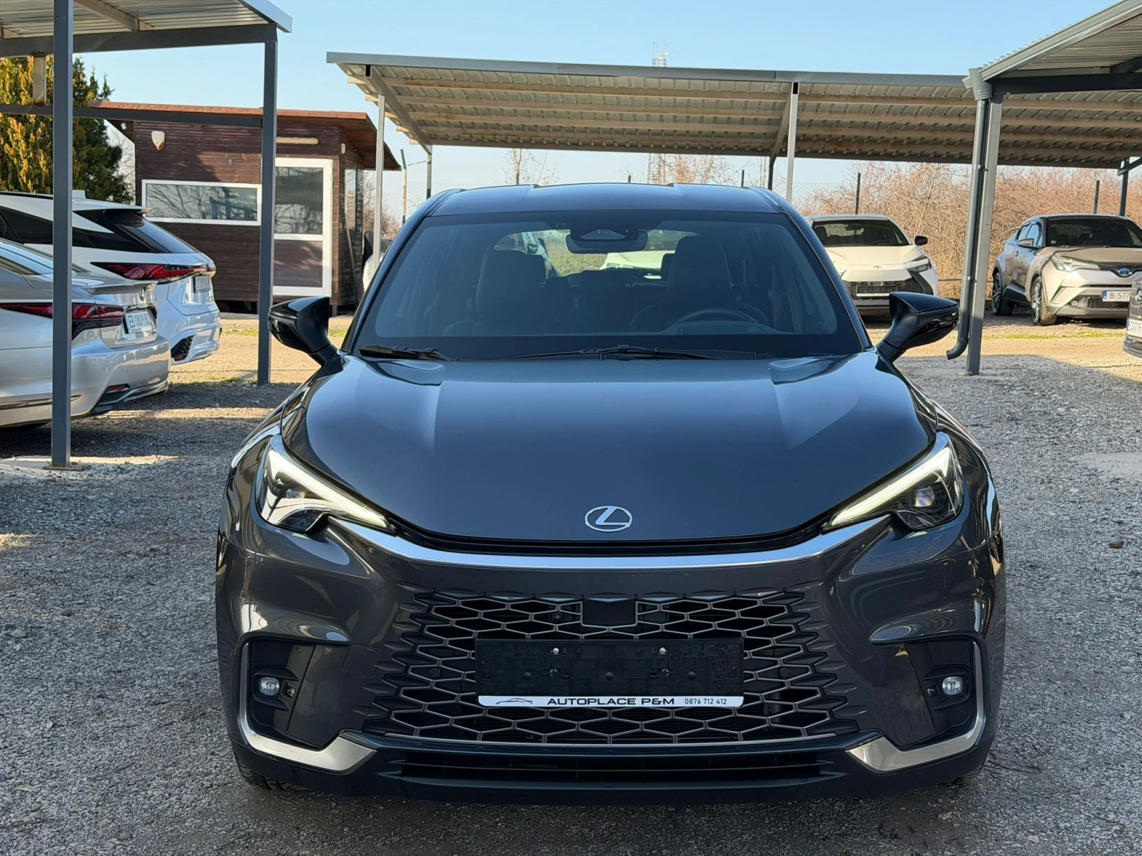 Lexus LBX 360Camera/HUD/ML sound/В гаранция , снимка 2 - Автомобили и джипове - 53724511