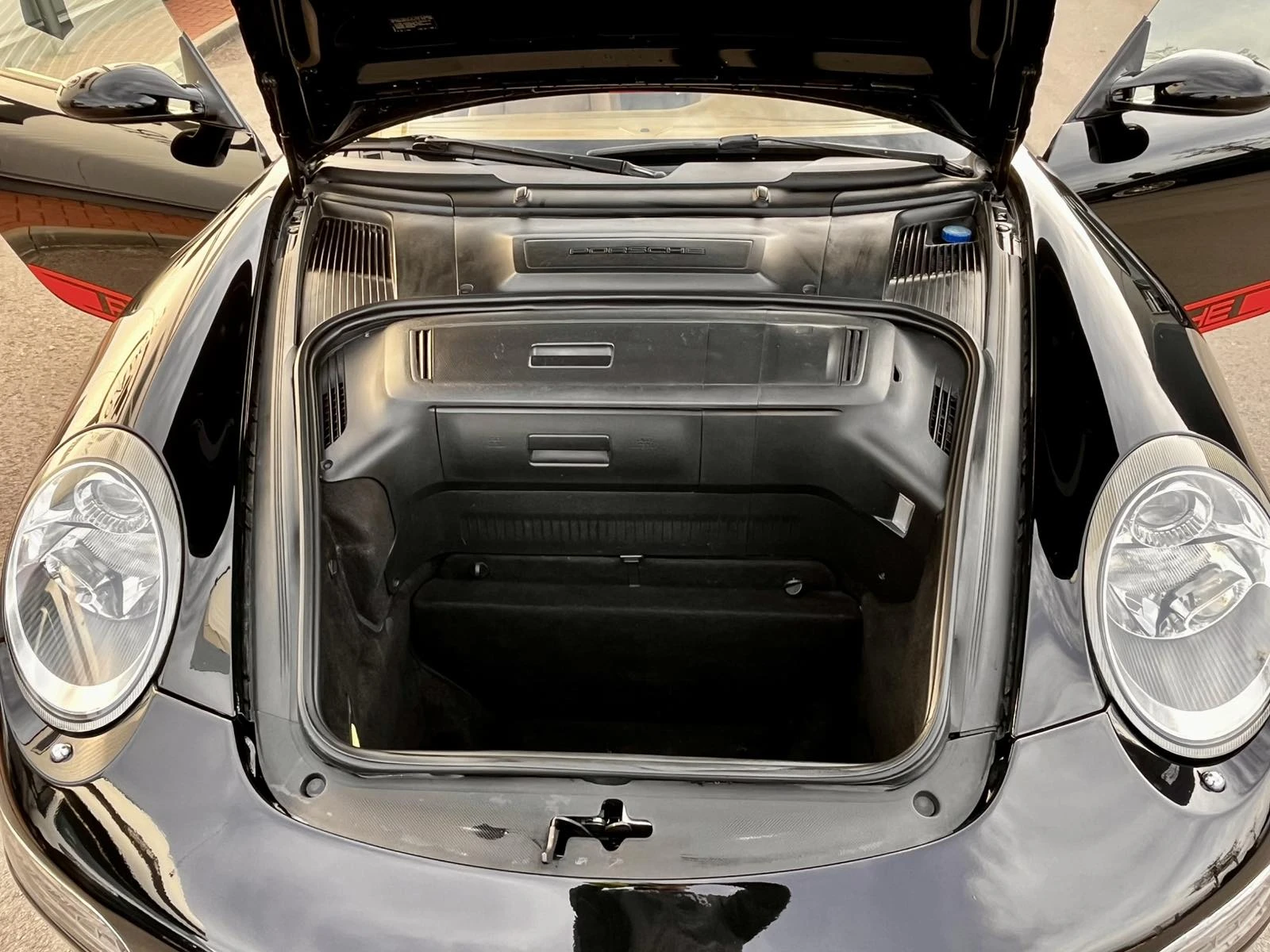 Porsche 911 Carrera 3.6 Cabrio Bose, снимка 9 - Автомобили и джипове - 53959022