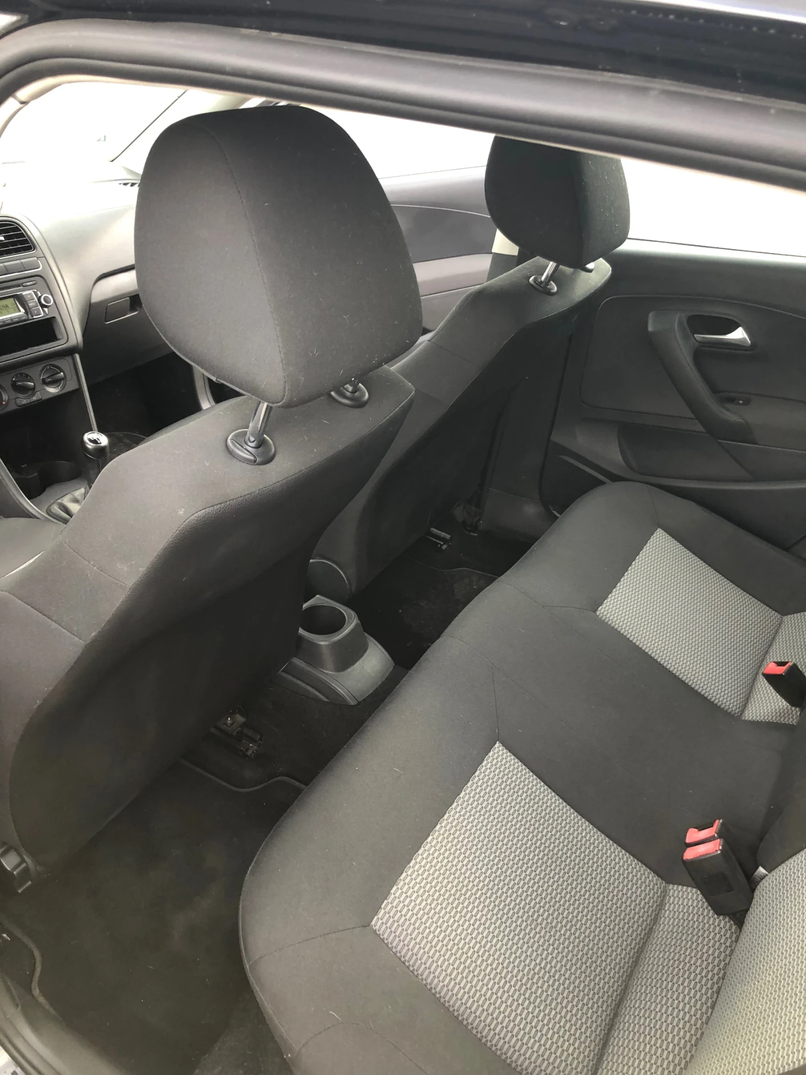 VW Polo, снимка 9 - Автомобили и джипове - 54091340