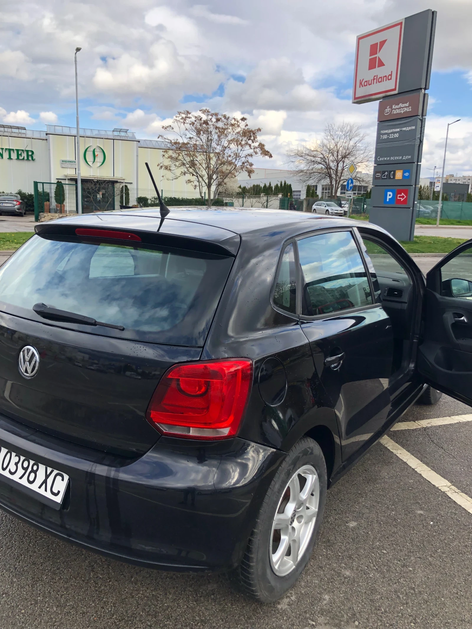 VW Polo, снимка 7 - Автомобили и джипове - 54091340