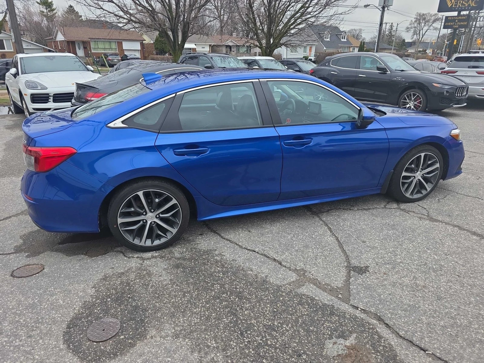 Honda Civic TOURING/KEYLESS/NAVI/LANE ASSIST, снимка 4 - Автомобили и джипове - 54336618