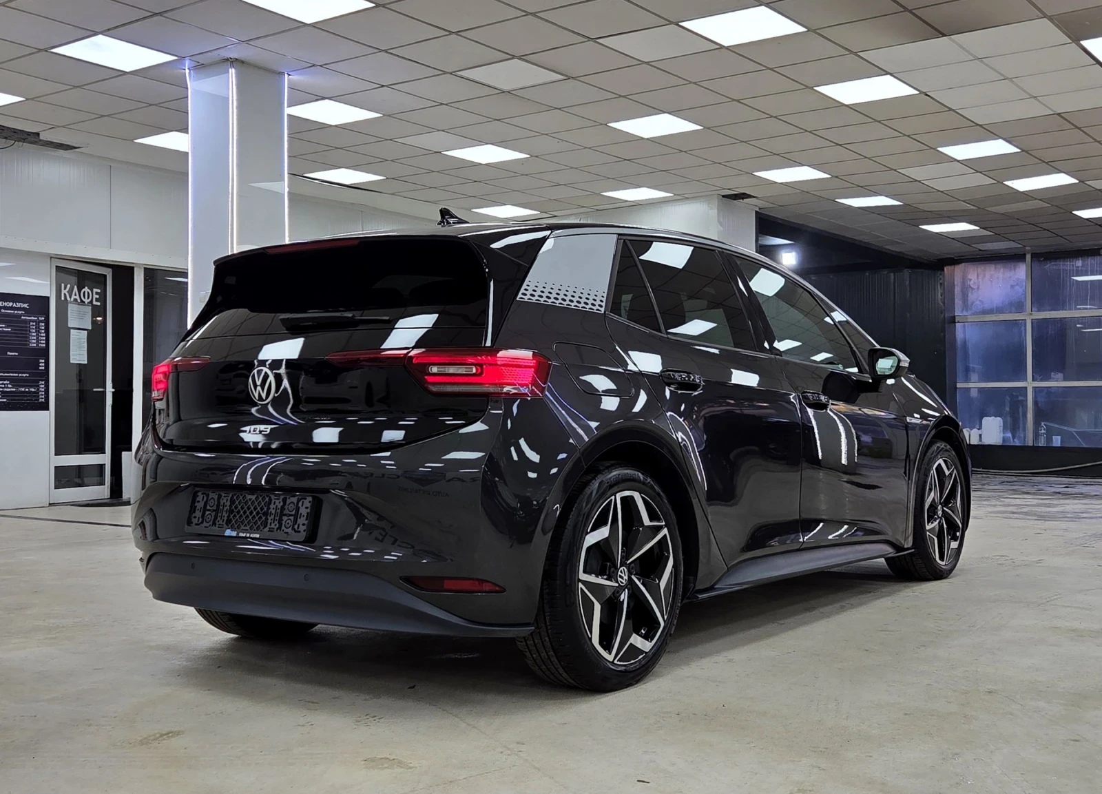 VW ID.3 Pro58KWh, снимка 3 - Автомобили и джипове - 54402134