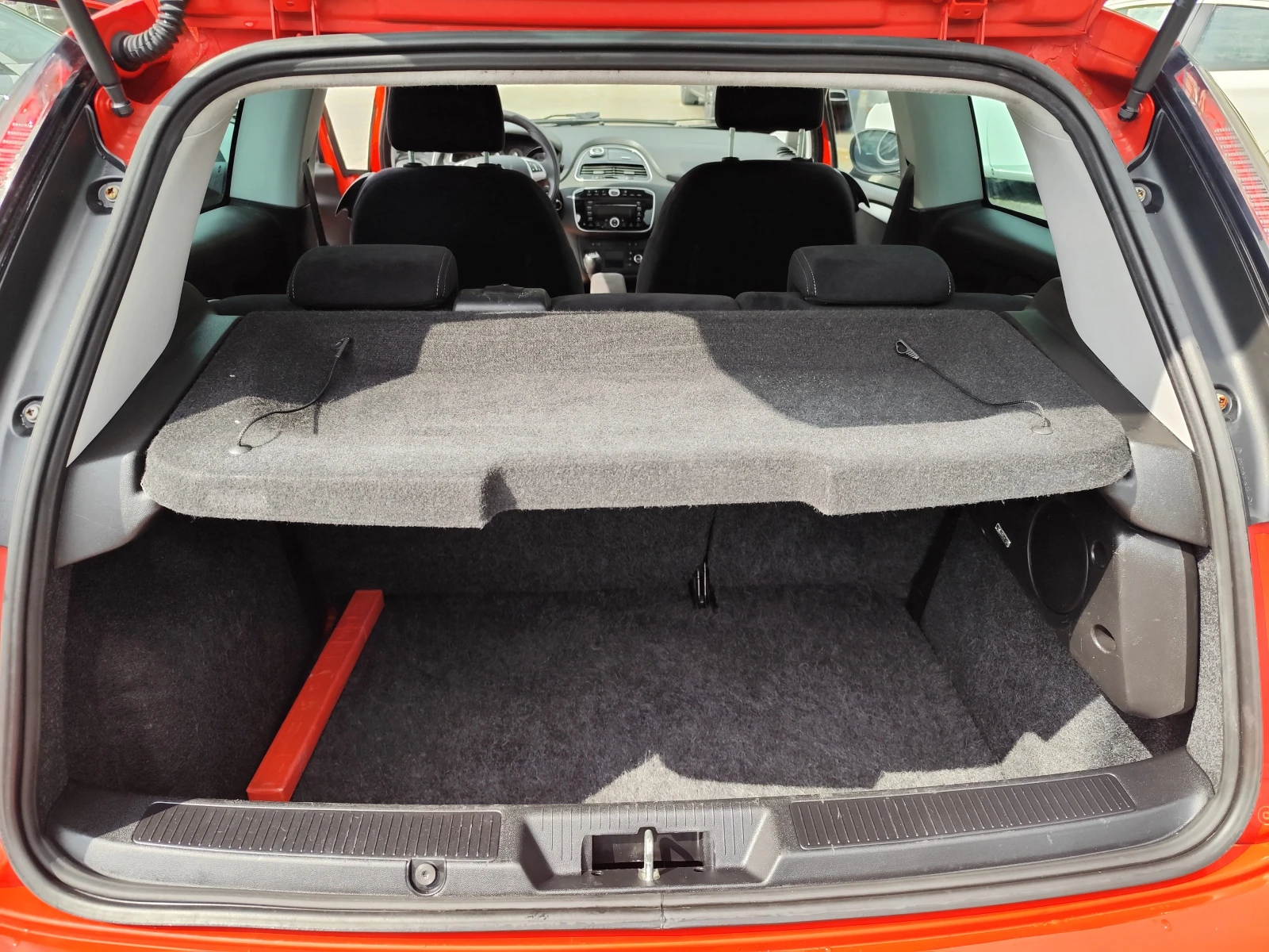 Fiat Punto 1.4 16V m-air TURBO* ГАЗ* ПАНОРАМА* EURO5B* , снимка 14 - Автомобили и джипове - 54650162