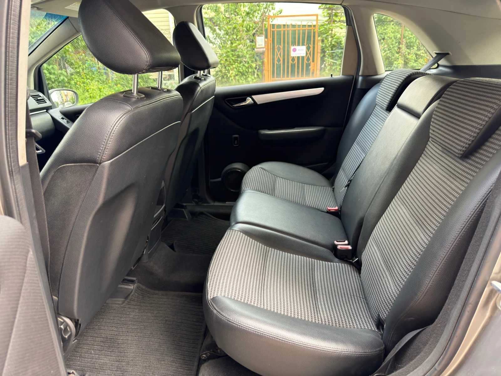Mercedes-Benz B 180 1.8 Дизел, снимка 10 - Автомобили и джипове - 54682547