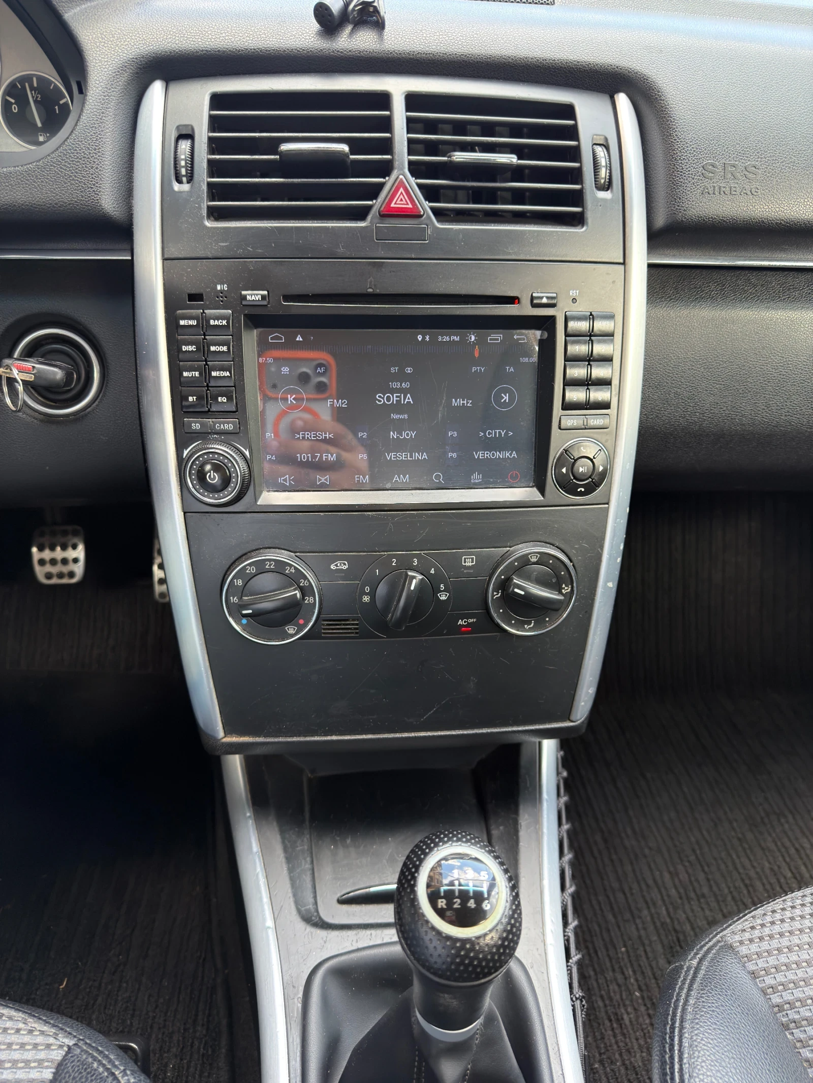 Mercedes-Benz B 180 1.8 Дизел, снимка 15 - Автомобили и джипове - 54682547