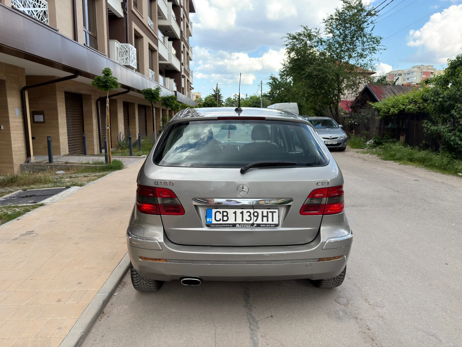 Mercedes-Benz B 180 1.8 Дизел, снимка 6 - Автомобили и джипове - 54682547