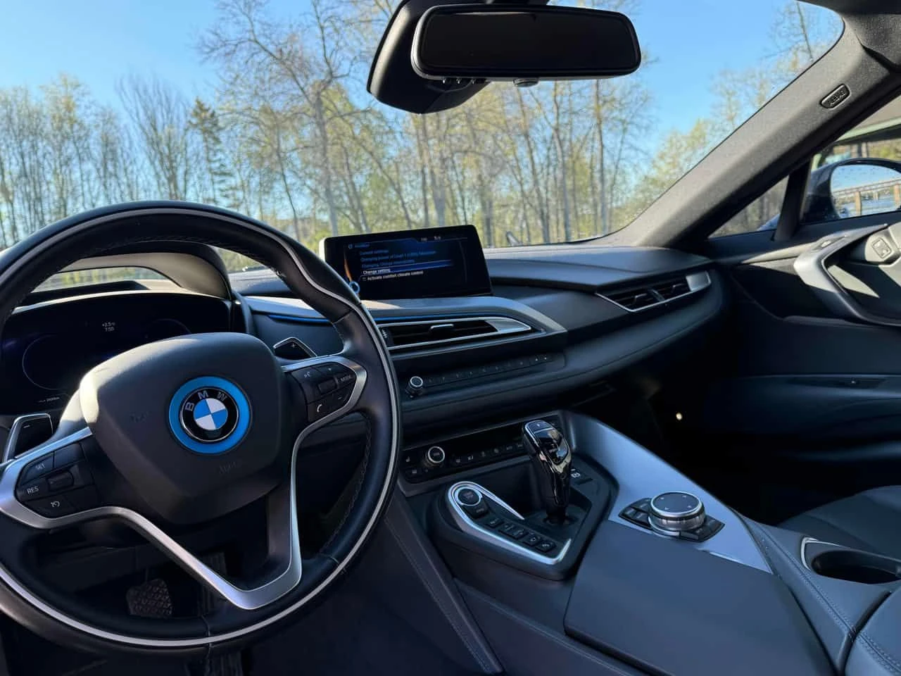 BMW i8 * 2dr Cpe * CARFAX * ОПЦИЯ ЗА ФИНАНСИРАНЕ, снимка 9 - Автомобили и джипове - 54885891