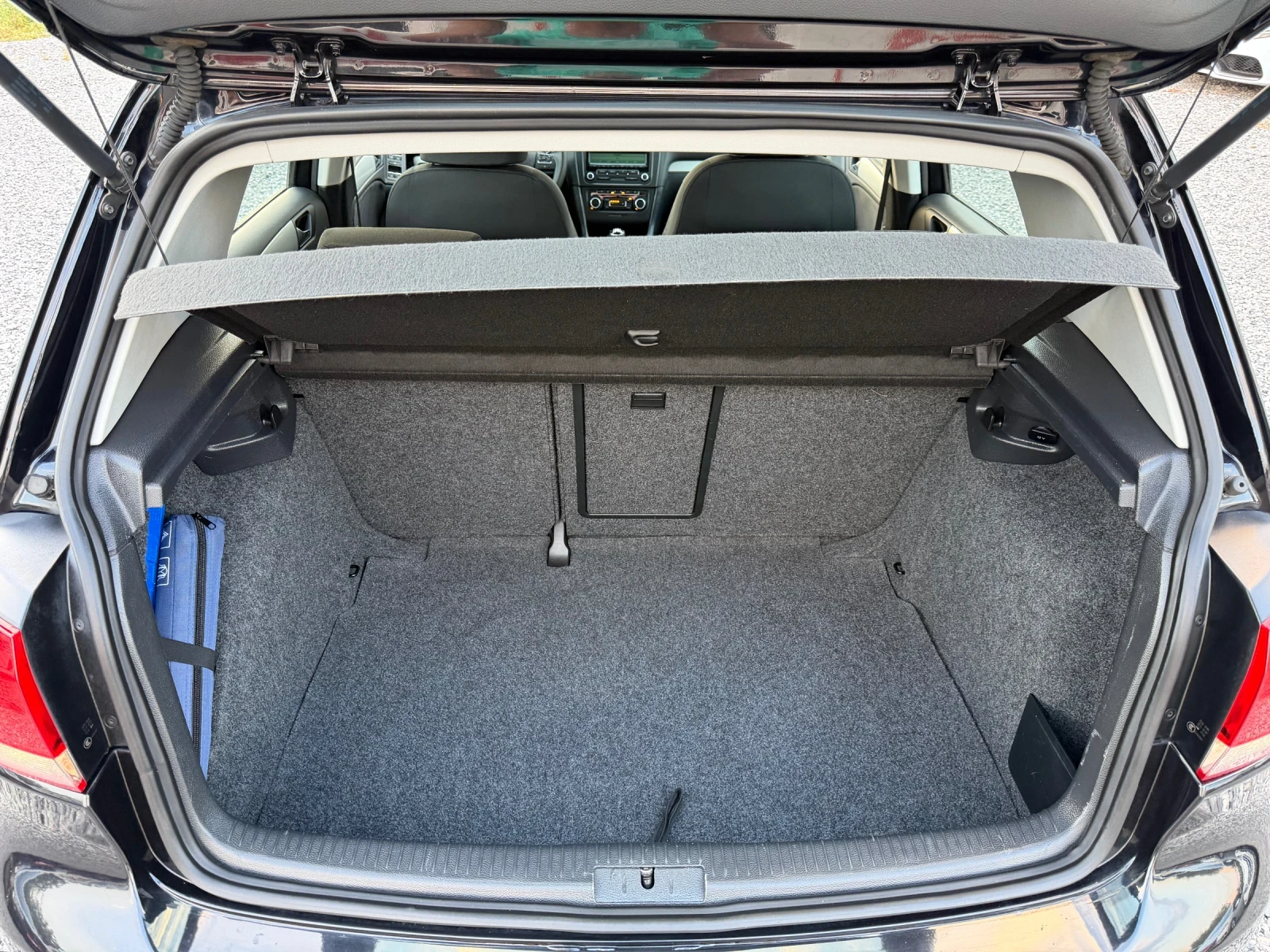 VW Golf VI, 1.6 TDI, Хечбек, ComfortLine, Италия, снимка 14 - Автомобили и джипове - 55342999