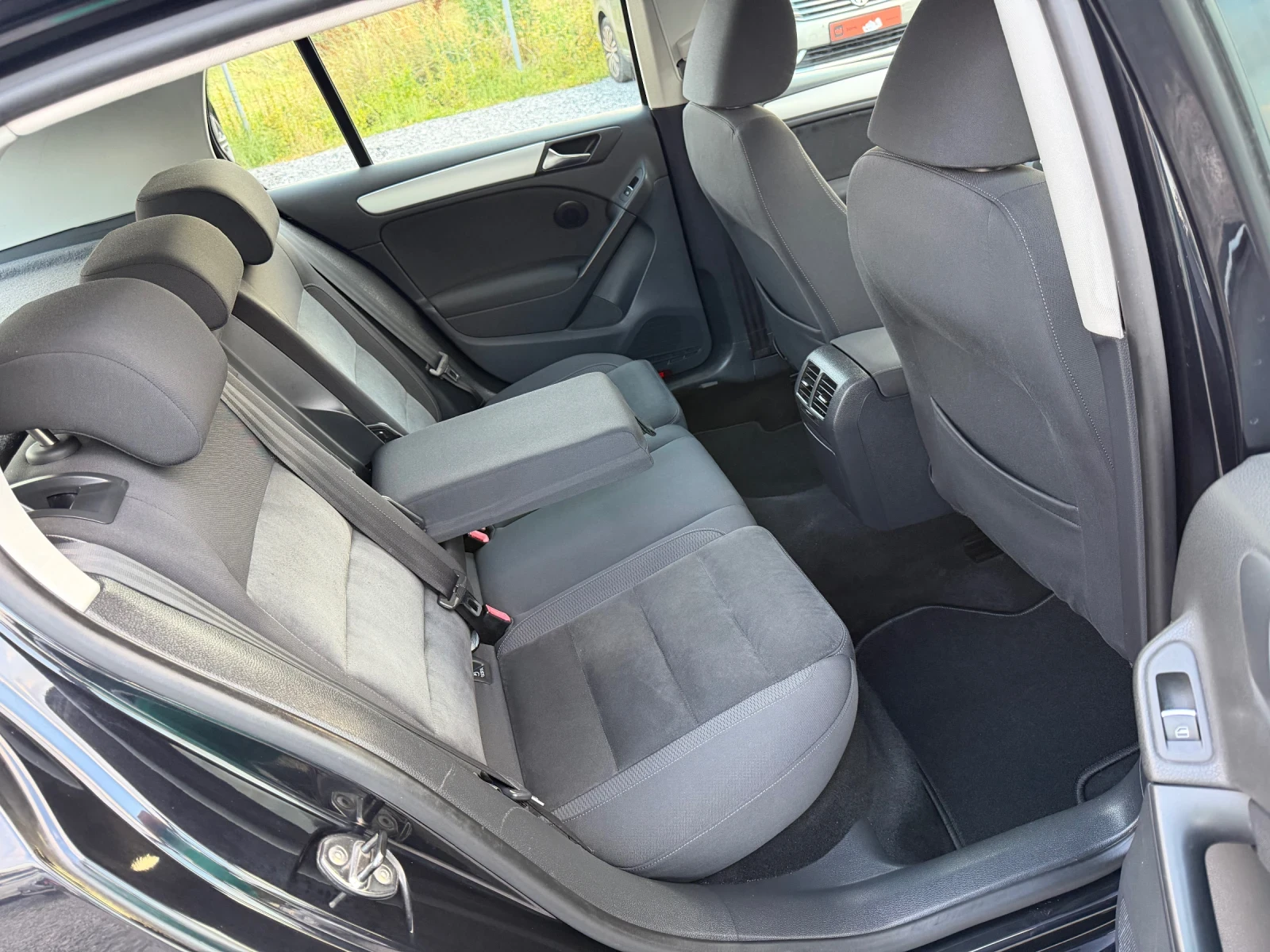 VW Golf VI, 1.6 TDI, Хечбек, ComfortLine, Италия, снимка 12 - Автомобили и джипове - 55342999
