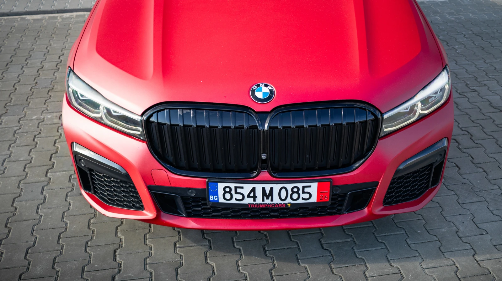 BMW 740 i* Carbon Core* Pano* Keyless* 360* CarPlay, снимка 3 - Автомобили и джипове - 55456074