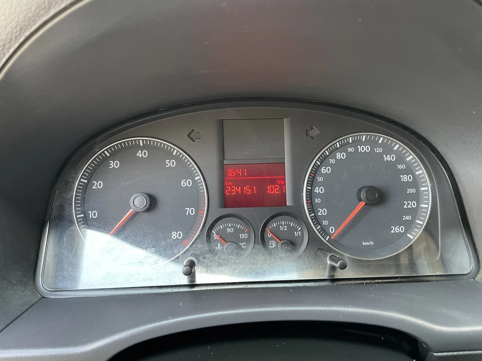 VW Caddy, снимка 8 - Автомобили и джипове - 55614500