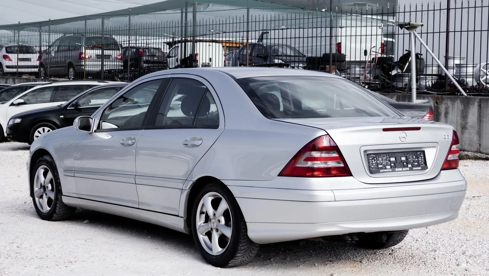 Mercedes-Benz C 200 2.2cdi 6ck., снимка 8 - Автомобили и джипове - 55670291