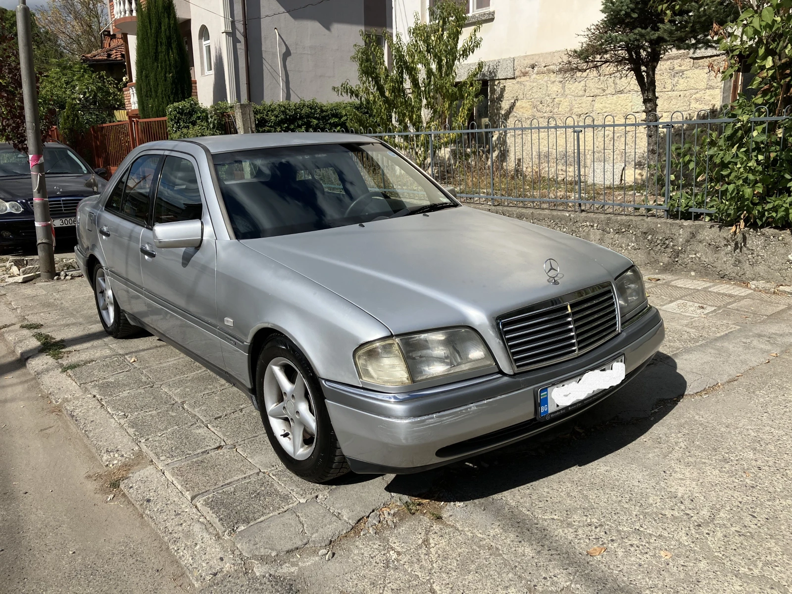 Mercedes-Benz C 200 Елеганс, снимка 15 - Автомобили и джипове - 56224312