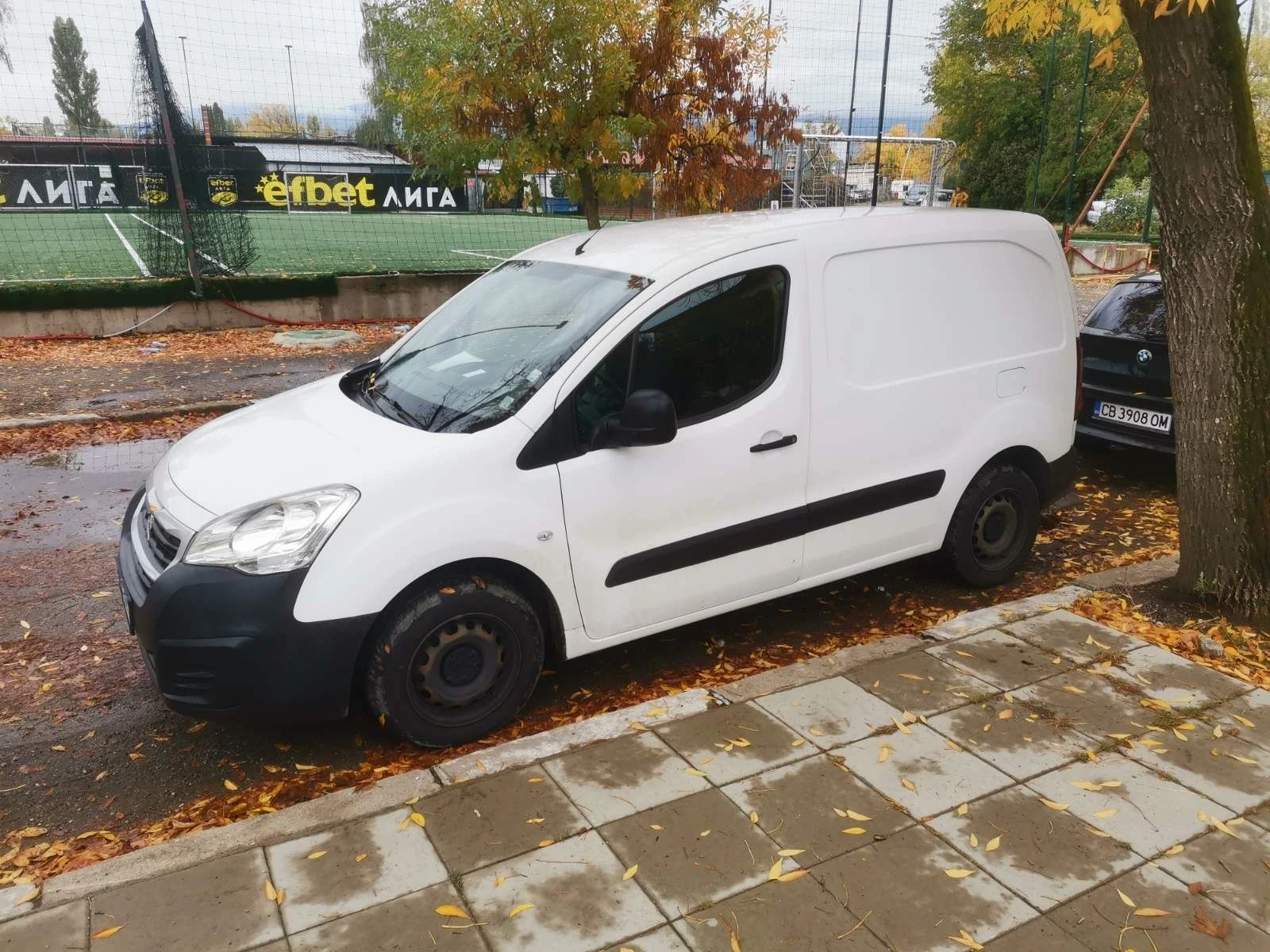 Peugeot Partner Баничарка, снимка 4 - Автомобили и джипове - 56396872