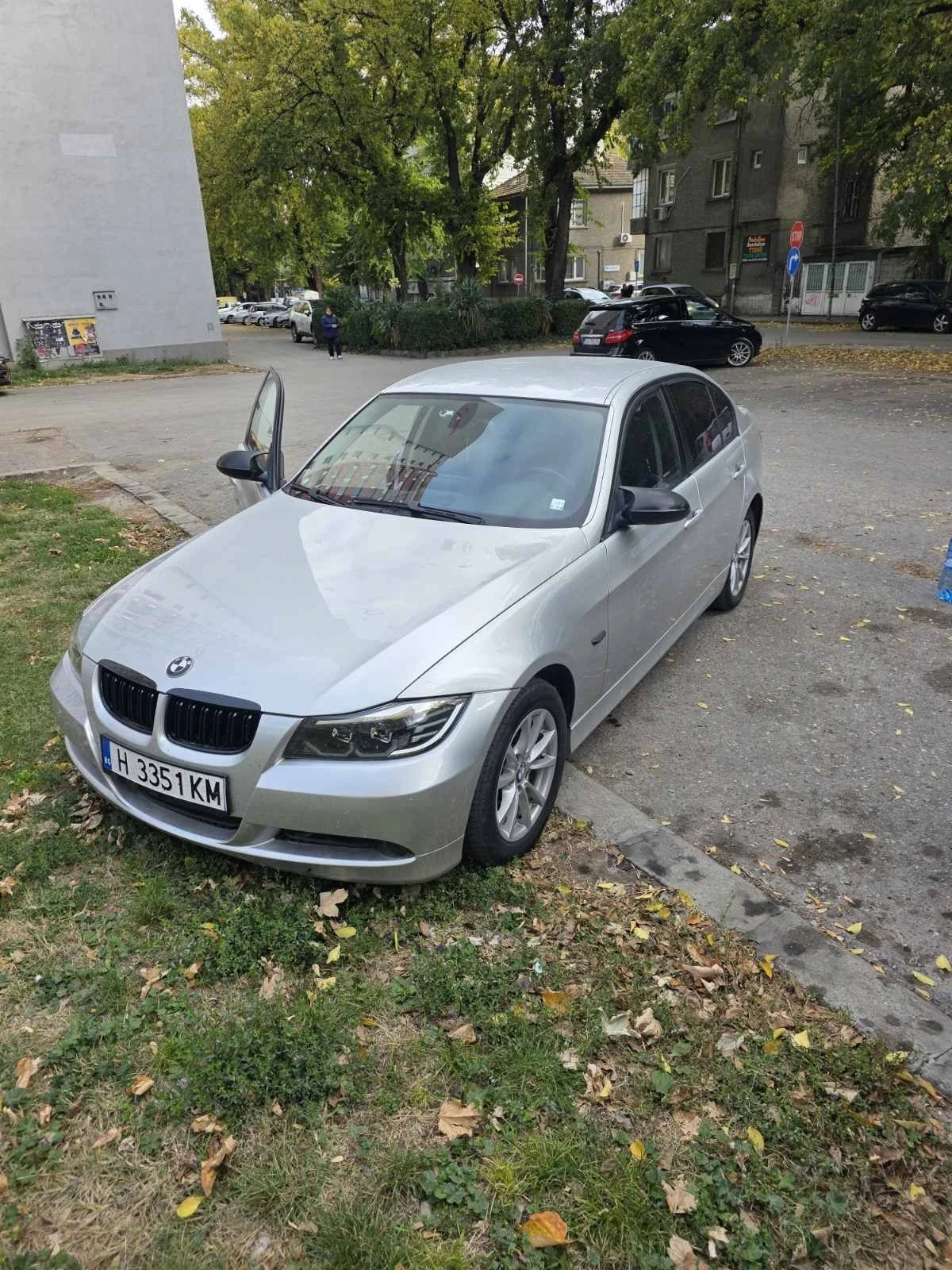BMW 320, снимка 4 - Автомобили и джипове - 56544166